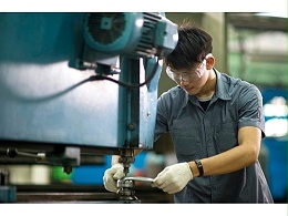 什么是河北五金沖壓件加工廠？模具鉗工的8大操作注意事項(xiàng)
