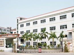 深圳五金沖壓廠，五金加工機(jī)械手操作9