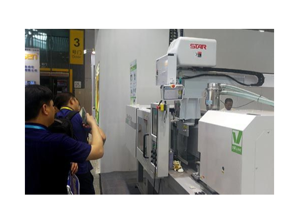 中國(guó)的汽車五金沖壓模具加工行業(yè)在上海大放異彩